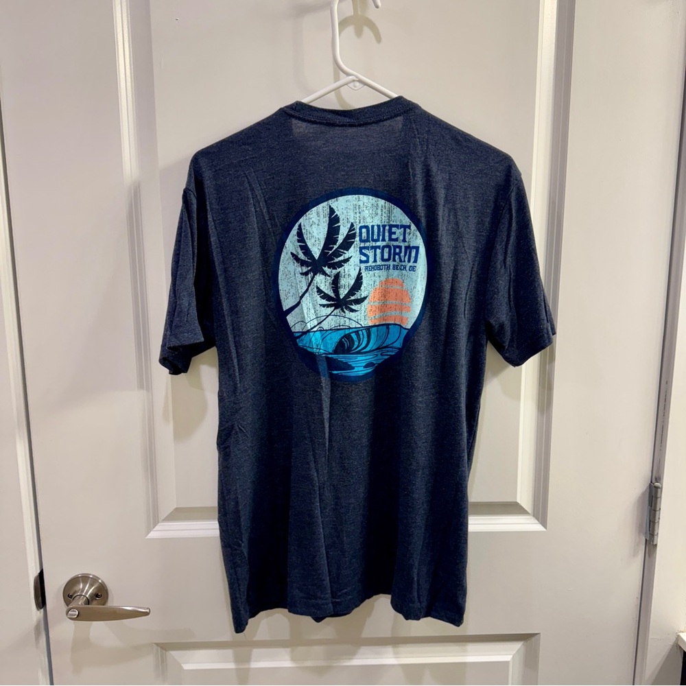 Men’s Quiet Storm Surf Shop Navy Beach T-Shirt